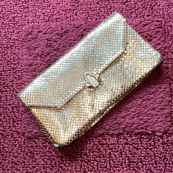 Vintage Whiting & Davis Gold Mesh Small Clutch - Picture 1 of 8